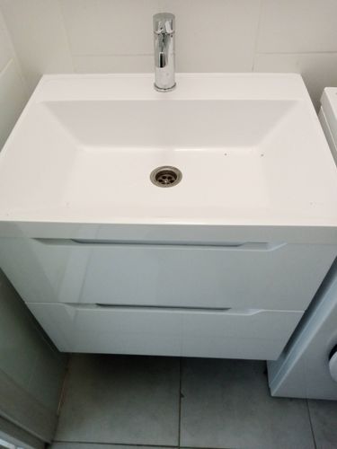 Установка комплекта: Тумба + Раковина + смеситель + зеркало