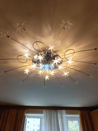 Проведена замена неисправных светодиодов, восстановлена электропроводка, проверена исправность всех контактов, установлены новые элементы, обеспечено равномерное освещение, протестирована работа.