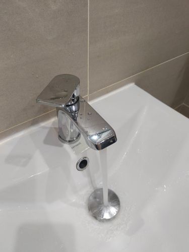 Установка смесителя (на готовые коммуникации)