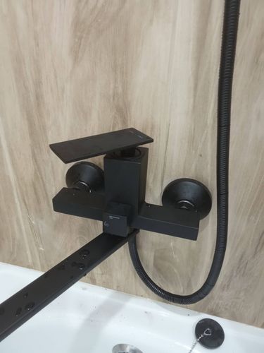 Установка смесителя (на готовые коммуникации)