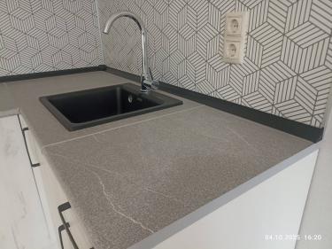 Монтаж накладной распаячной коробки