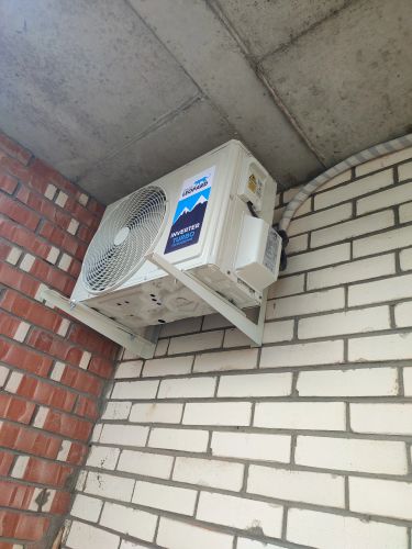 Установка сплит системы 7-9 kBTU (одноэтапный монтаж)