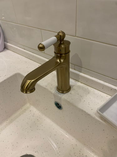 Установка смесителя (на готовые коммуникации)