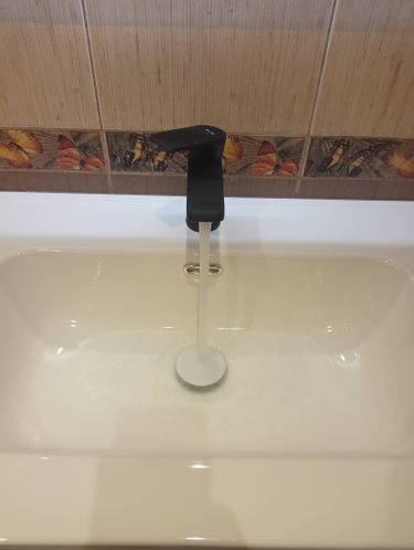 Установка смесителя (на готовые коммуникации)