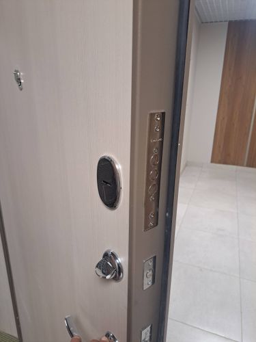 Замена замка входной двери