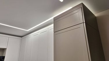 Установка карниза