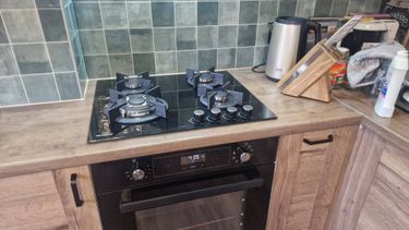 Установка и подключение электрической варочной поверхности Выезд мастера за пределы зоны бесплатного выезда Демонтаж варочной панели с сохранением