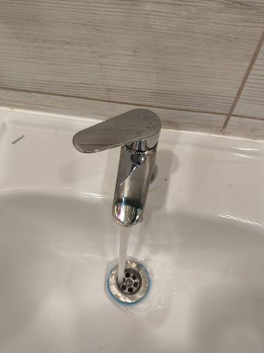 Установка смесителя (на готовые коммуникации)