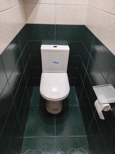 Установка напольного унитаза