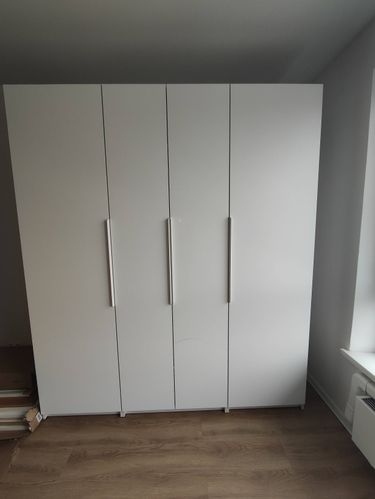 Установка и регулировка распашной двери