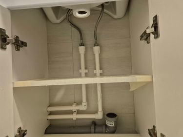 Установка смесителя (на готовые коммуникации)