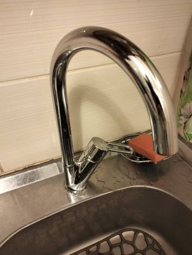 Установлено новое оборудование, проведена герметизация соединений, проверена работоспособность, устранены протечки, обновлен внешний вид.