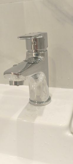 Установка смесителя (на готовые коммуникации)