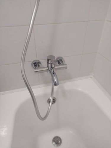 Установка смесителя (на готовые коммуникации)