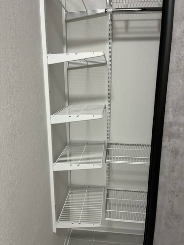 Сборка и установка настенной вешалки