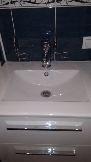 Установка смесителя (на готовые коммуникации)