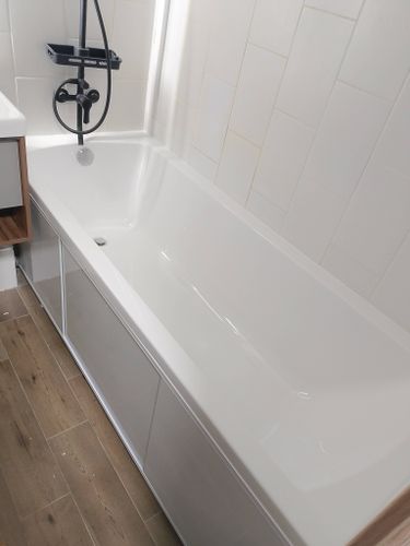 Установка раковины с тумбой