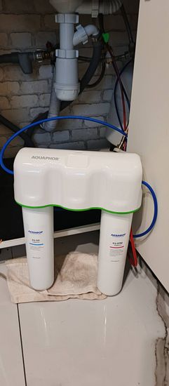 Замена картриджа в системе фильтрации