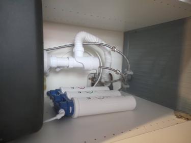 Установка проточного фильтра для питьевой воды
