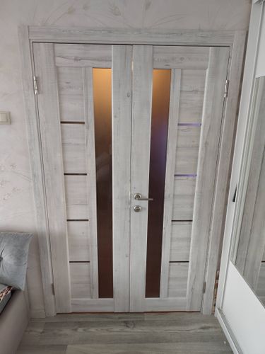 Установка межкомнатной двухстворчатой двери