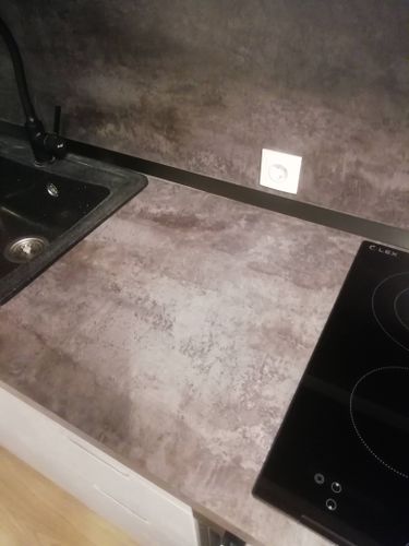 Демонтаж столешницы из ДСП без сохранения Выезд мастера за пределы зоны бесплатного выезда Демонтаж мойки со смесителем с сохранением