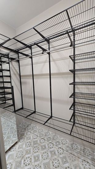 Сборка и установка настенной вешалки