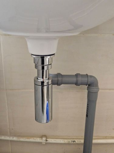 Установка раковины на кронштейнах