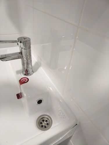 Монтаж электрического полотенцесушителя