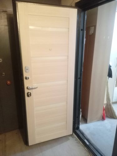 Установка входной двери весом до 95 кг