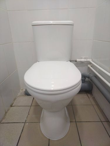 Установка напольного унитаза