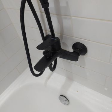 Установка смесителя (на готовые коммуникации)