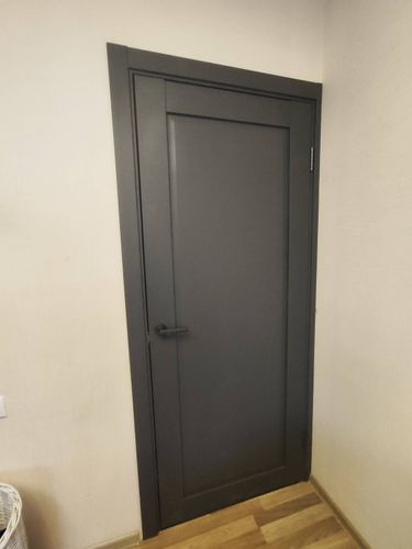 Установка межкомнатной двухстворчатой двери