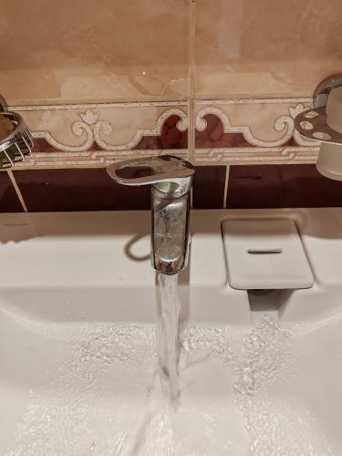 Установка напольного унитаза