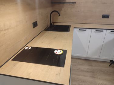 Еврозапил столешницы из HPL/Массива Установка столешницы HPL Установка и подключение электрической варочной поверхности