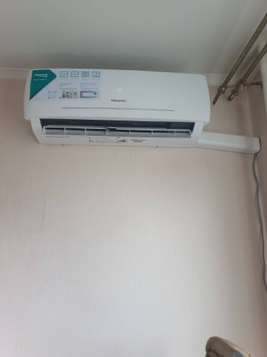 Установка сплит-системы мощностью охлаждения 7-9 kBTU