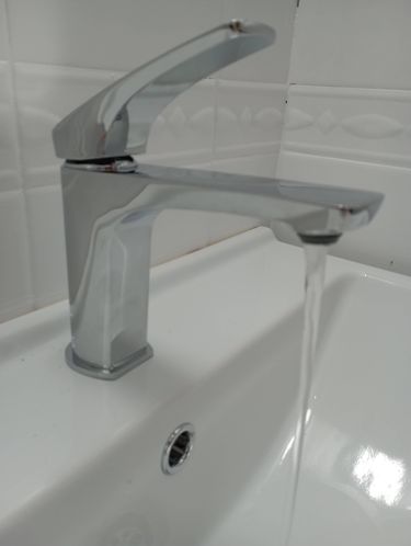 Установка смесителя (на готовые коммуникации)