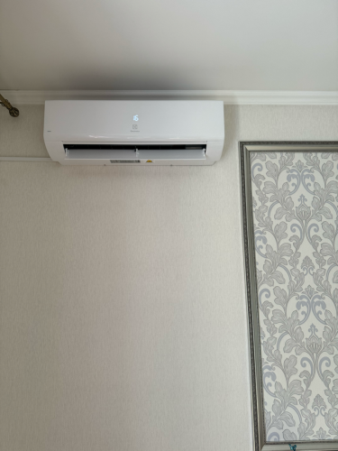 Установка сплит системы 7-9 kBTU (одноэтапный монтаж)