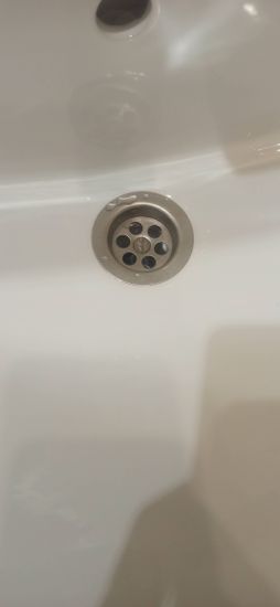 Установка раковины с тумбой