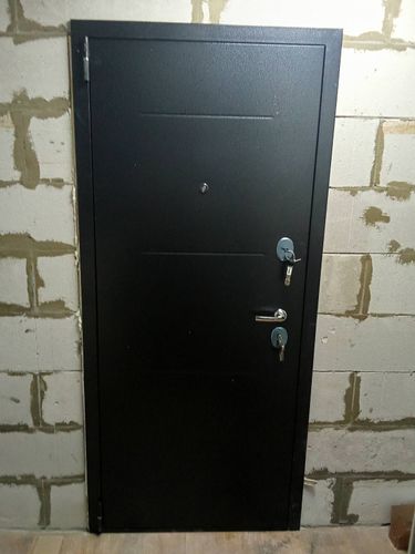 Установка входной двери весом до 95 кг