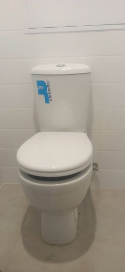 Установка напольного унитаза