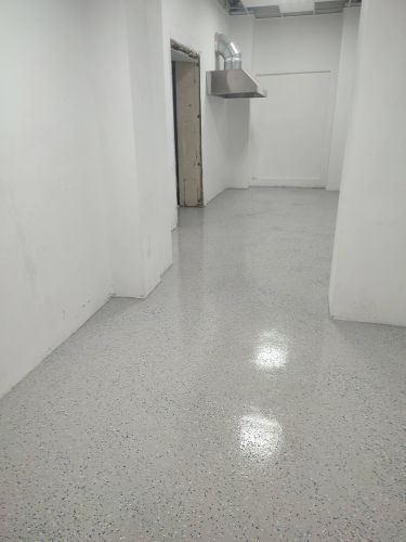 Покраска пола