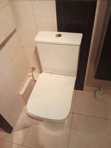 Установка водяного полотенцесушителя (на готовые коммуникации, на резьбе, без подгонки)