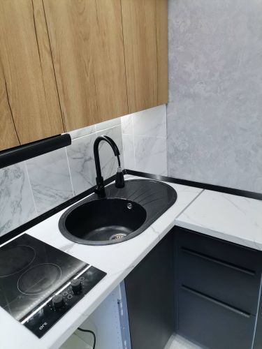 Установка столешницы ДСП Демонтаж столешницы из ДСП без сохранения Установка и подключение электрической варочной поверхности