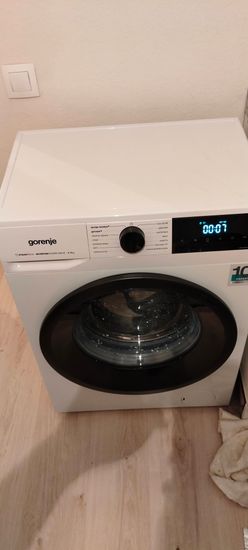 Установка раковины с тумбой