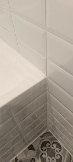 Герметизация ванны силиконом