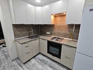 Установка дополнительной розетки с подведением коммуникаций