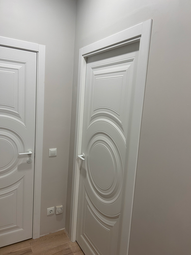 Установка дверного наличника