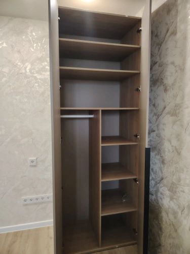 Установка кронштейна под ТВ на стену