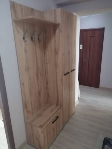 Сборка прихожей