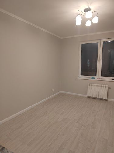 Покраска обоев в 2 слоя